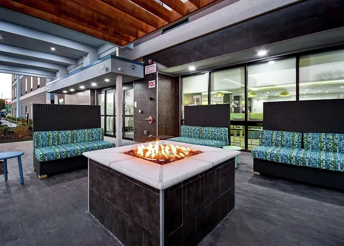 Hotel Home2 By Hilton Worth Fossil Creek